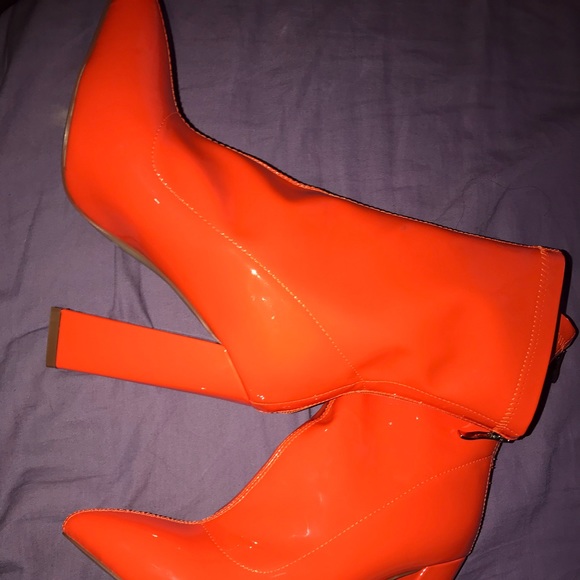 Orange Block Heel Point Boot - Picture 4 of 5